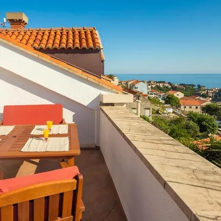 Apartment Sun & Sky - Two Bedroom With Balcony And Sea View