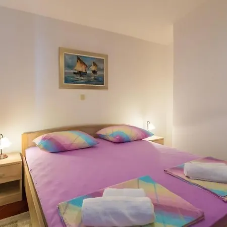 Sun & Sky - Two Bedroom With Balcony And Sea View *